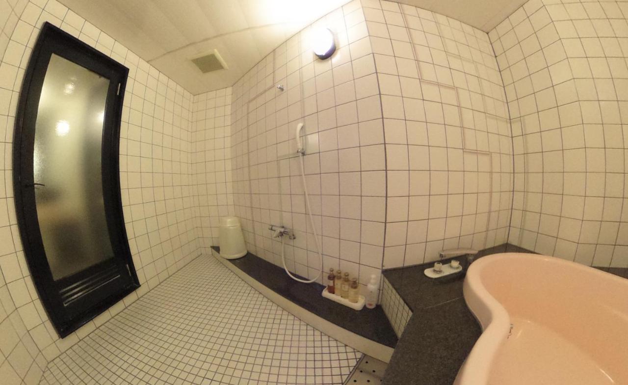 Hotel RR  Jokkaicsi Kültér fotó